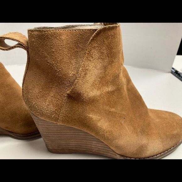 LUCKY BRAND, suede wedge booties, size 7 1/2 M,Tan‎ - Picture 7 of 16